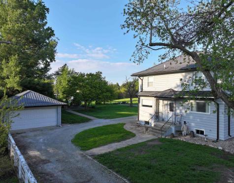 321 E 13th Street Winamac IN 46996