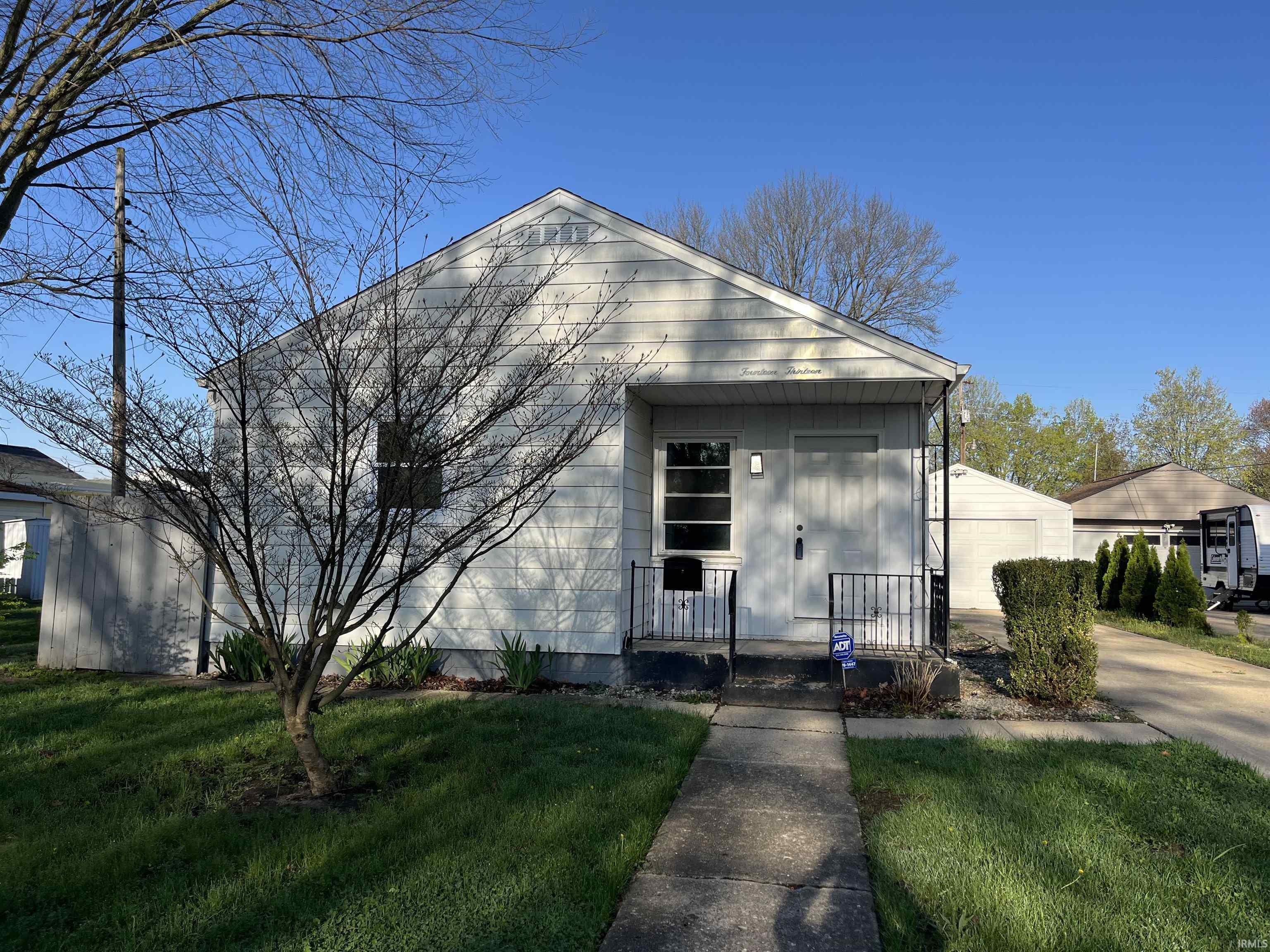 1413 N Wellington Street South Bend IN 46628
