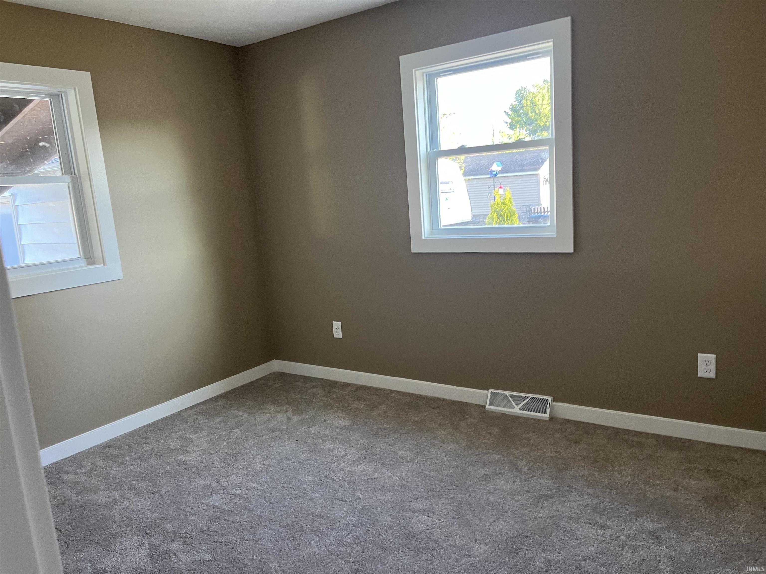 1413 N Wellington Street South Bend IN 46628