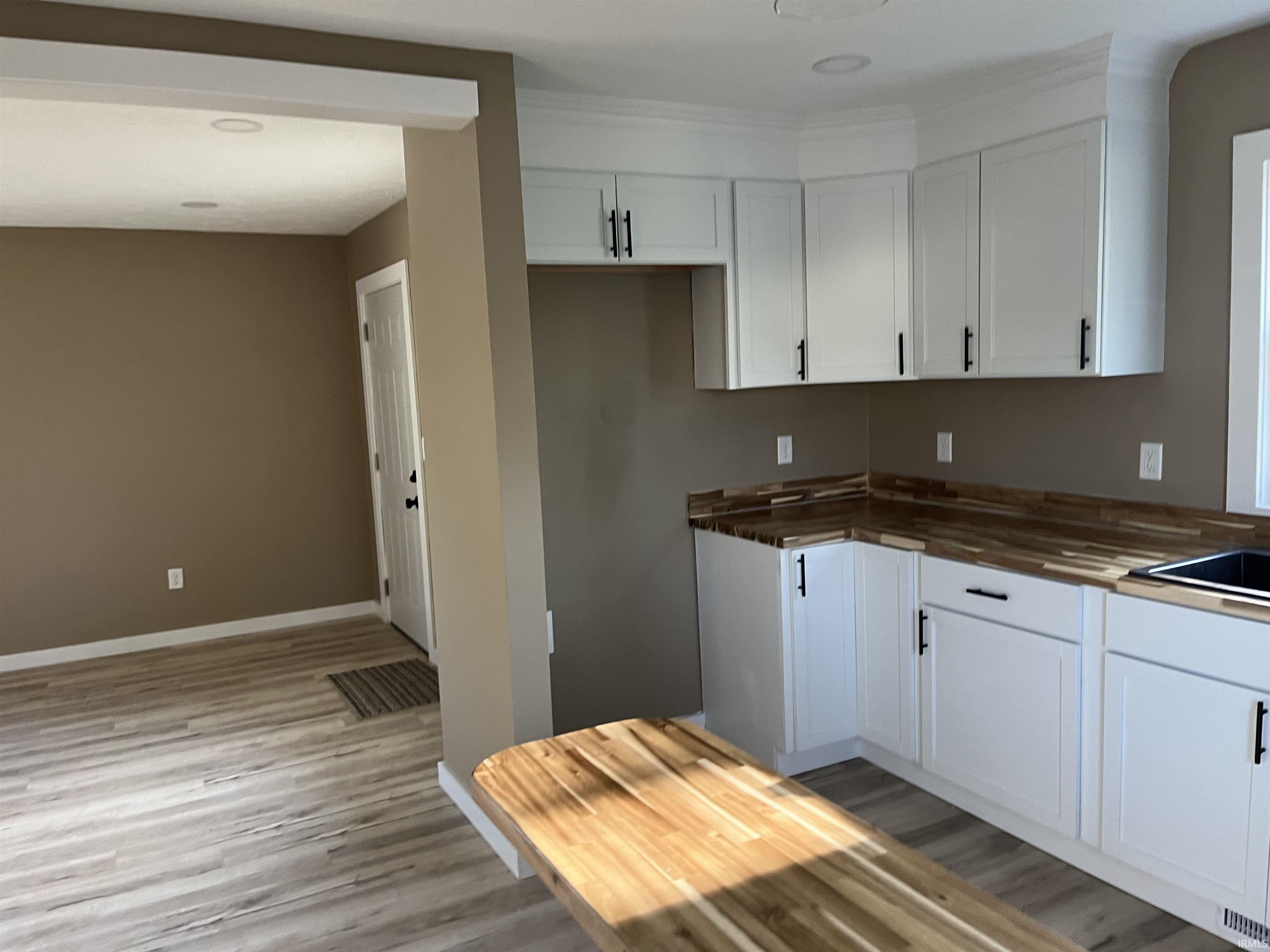 1413 N Wellington Street South Bend IN 46628