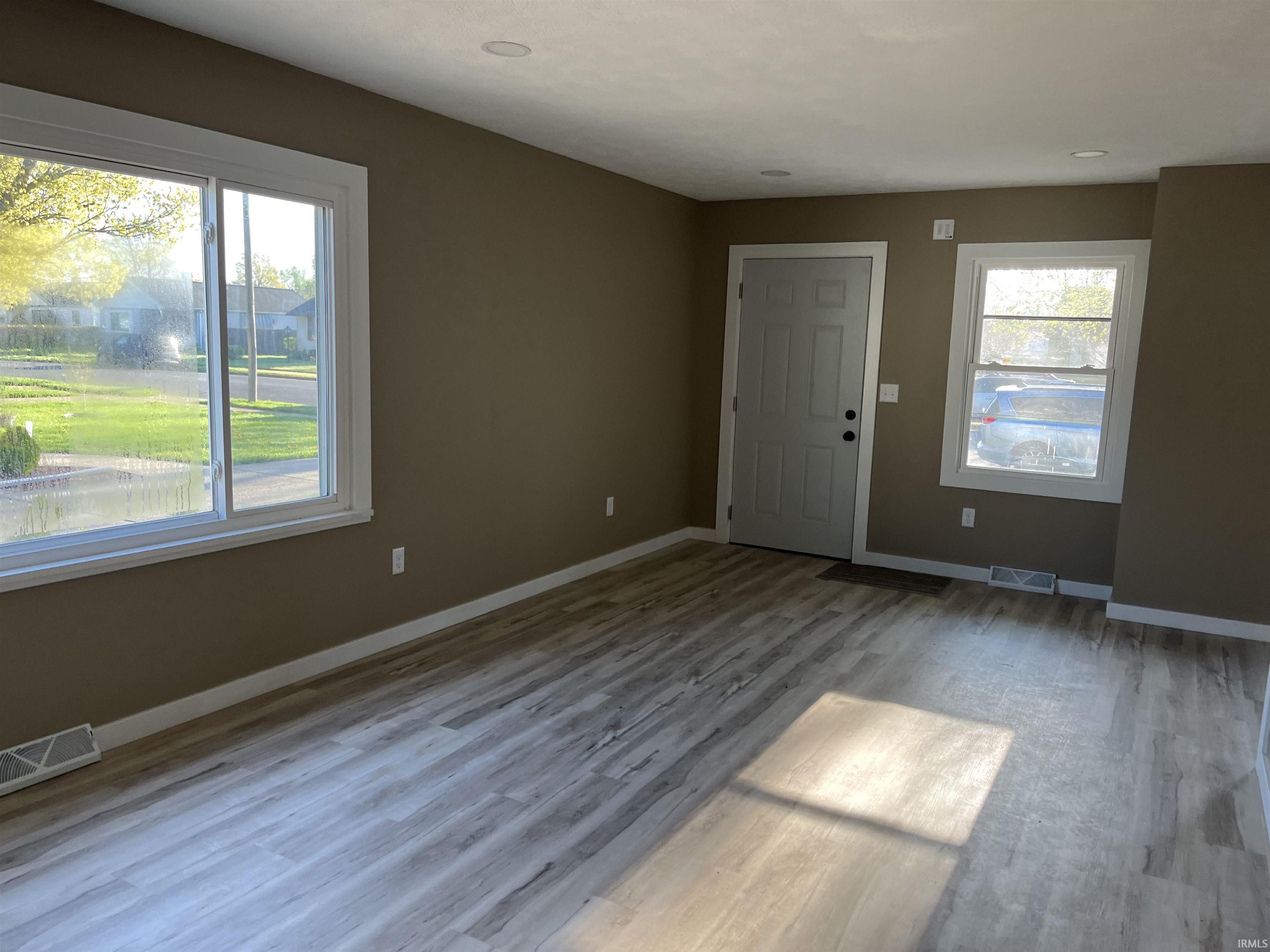 1413 N Wellington Street South Bend IN 46628