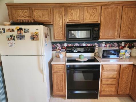 832 N Thresher Run Churubusco IN 46723