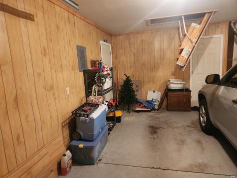 832 N Thresher Run Churubusco IN 46723