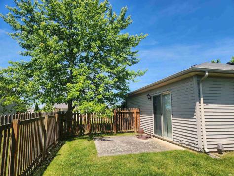 832 N Thresher Run Churubusco IN 46723