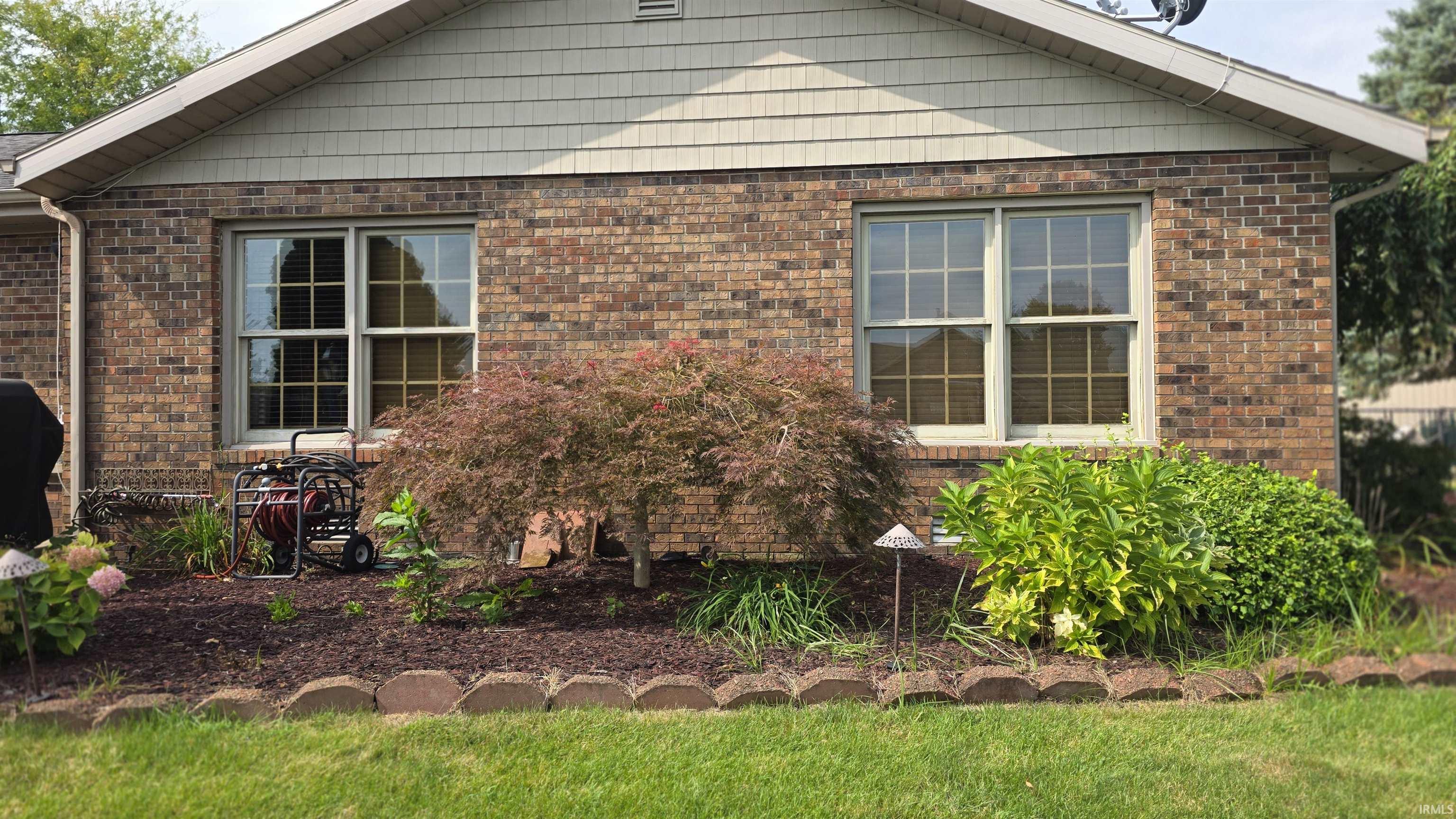 2109 Smith Court Rochester IN 46975