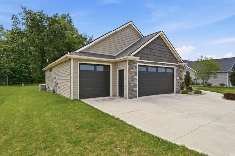 2906 Leon Cove Fort Wayne IN 46845