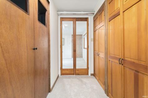 2205 Parkview Place South Bend IN 46616