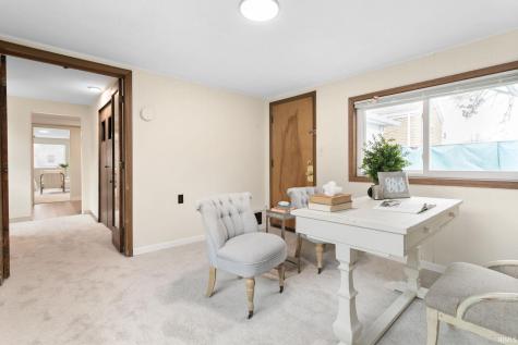 2205 Parkview Place South Bend IN 46616