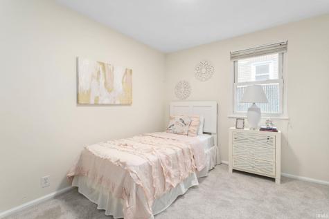 2205 Parkview Place South Bend IN 46616