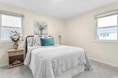2205 Parkview Place South Bend IN 46616