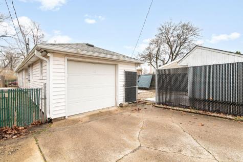 2205 Parkview Place South Bend IN 46616