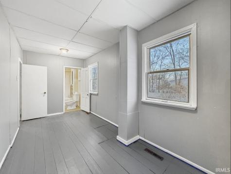820 E Lewis Street Fort Wayne IN 46803