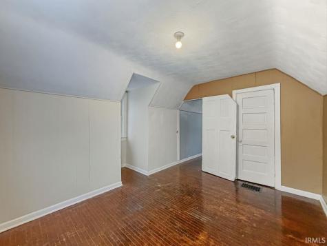 820 E Lewis Street Fort Wayne IN 46803