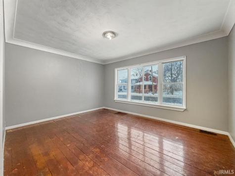 820 E Lewis Street Fort Wayne IN 46803
