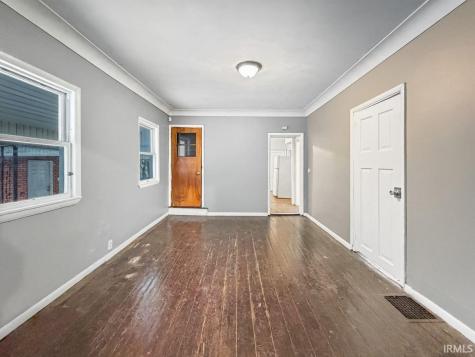 820 E Lewis Street Fort Wayne IN 46803