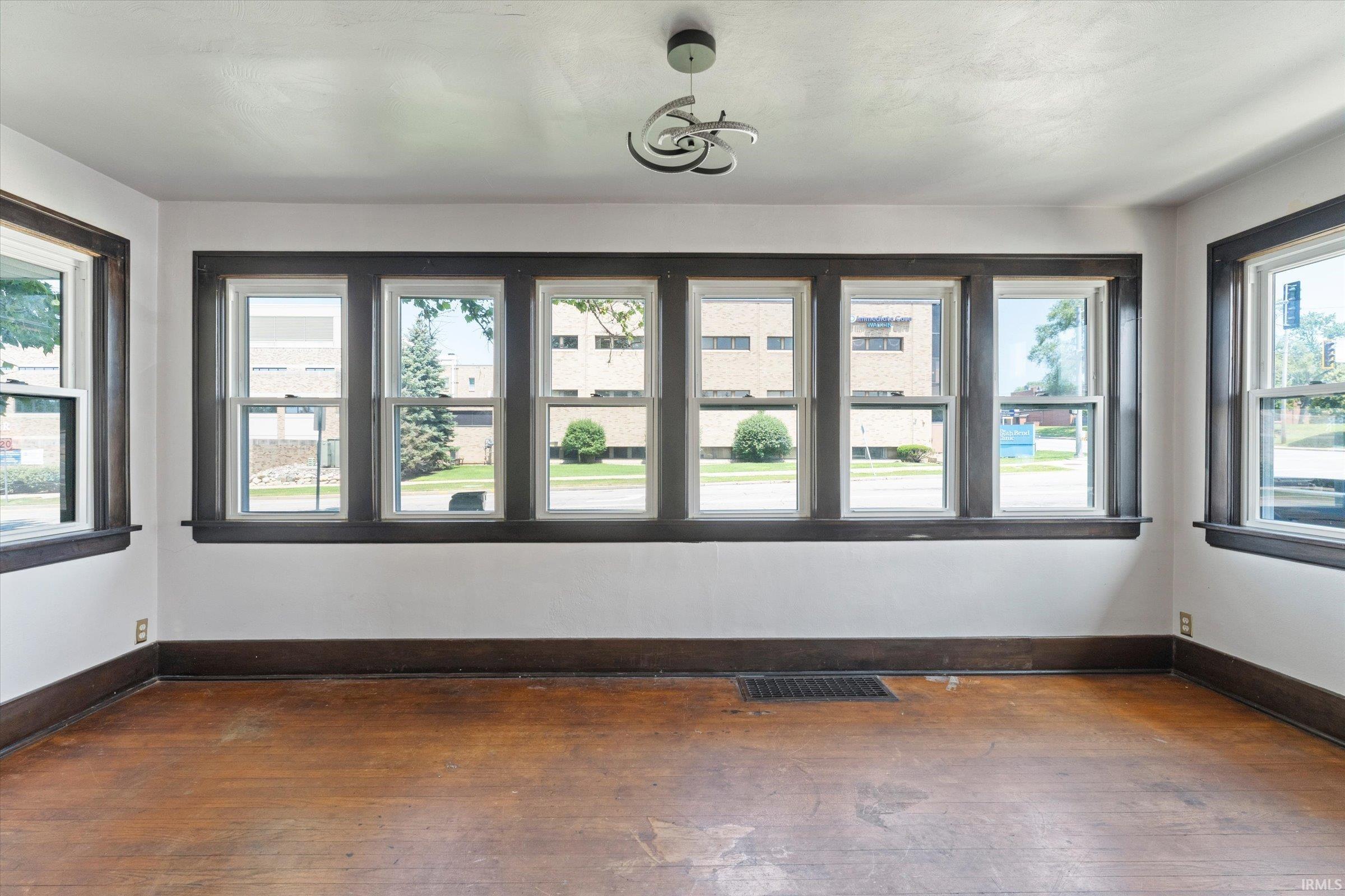 1022 E Colfax Avenue South Bend IN 46617
