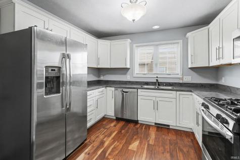 51776 Cresswell Drive South Bend IN 46628