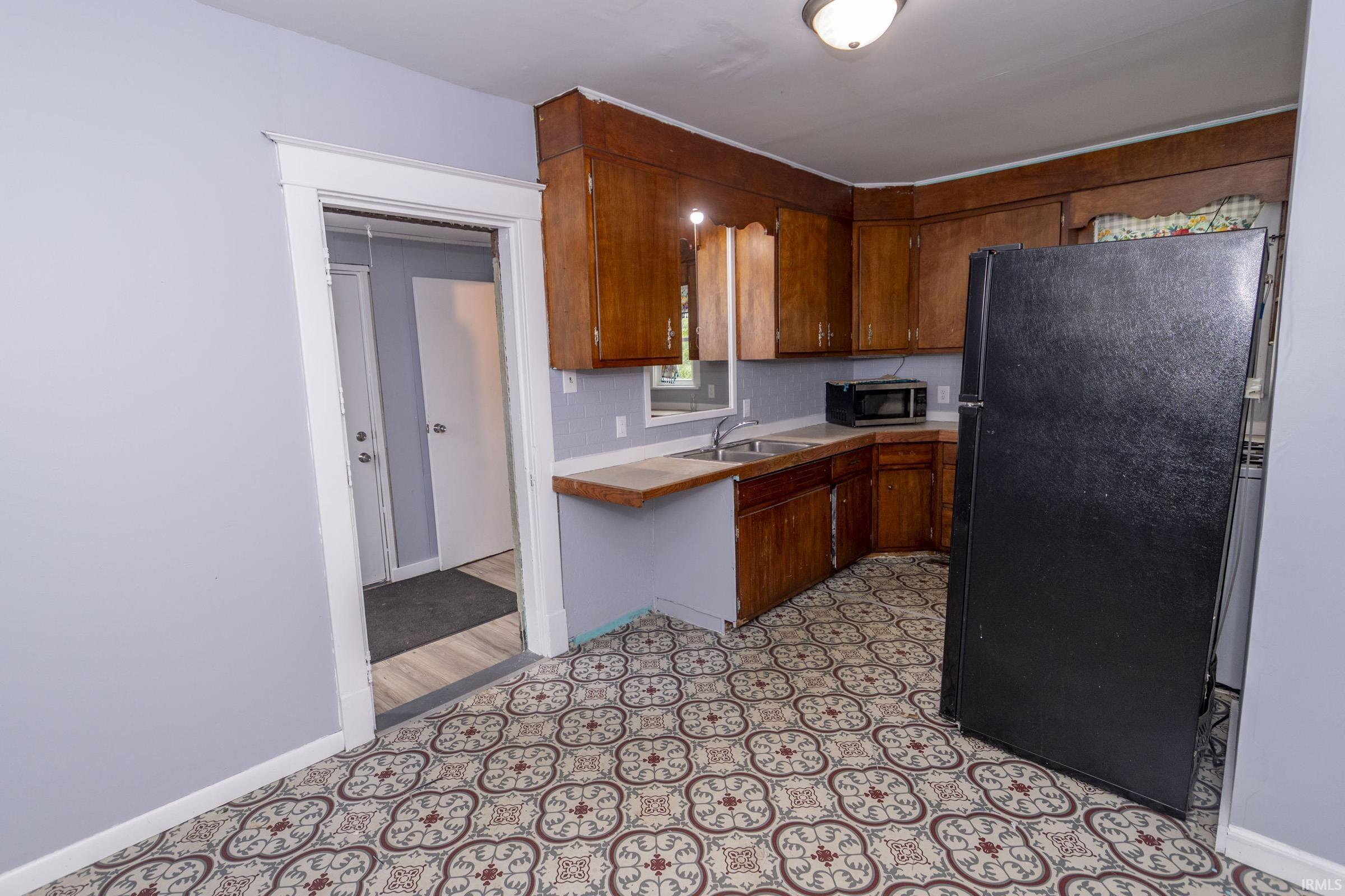 309 S Shore Drive Elkhart IN 46516