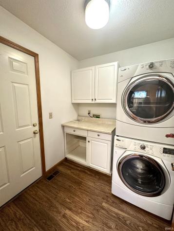 1636 Monet Cove Fort Wayne IN 46845