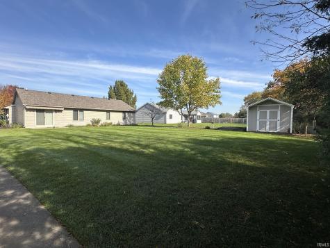 1636 Monet Cove Fort Wayne IN 46845