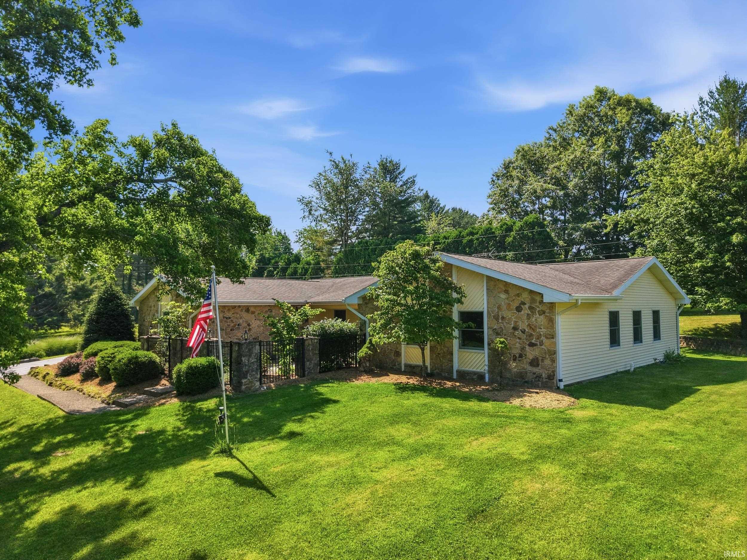 Bloomington IN, 4045 S Gran Haven Drive