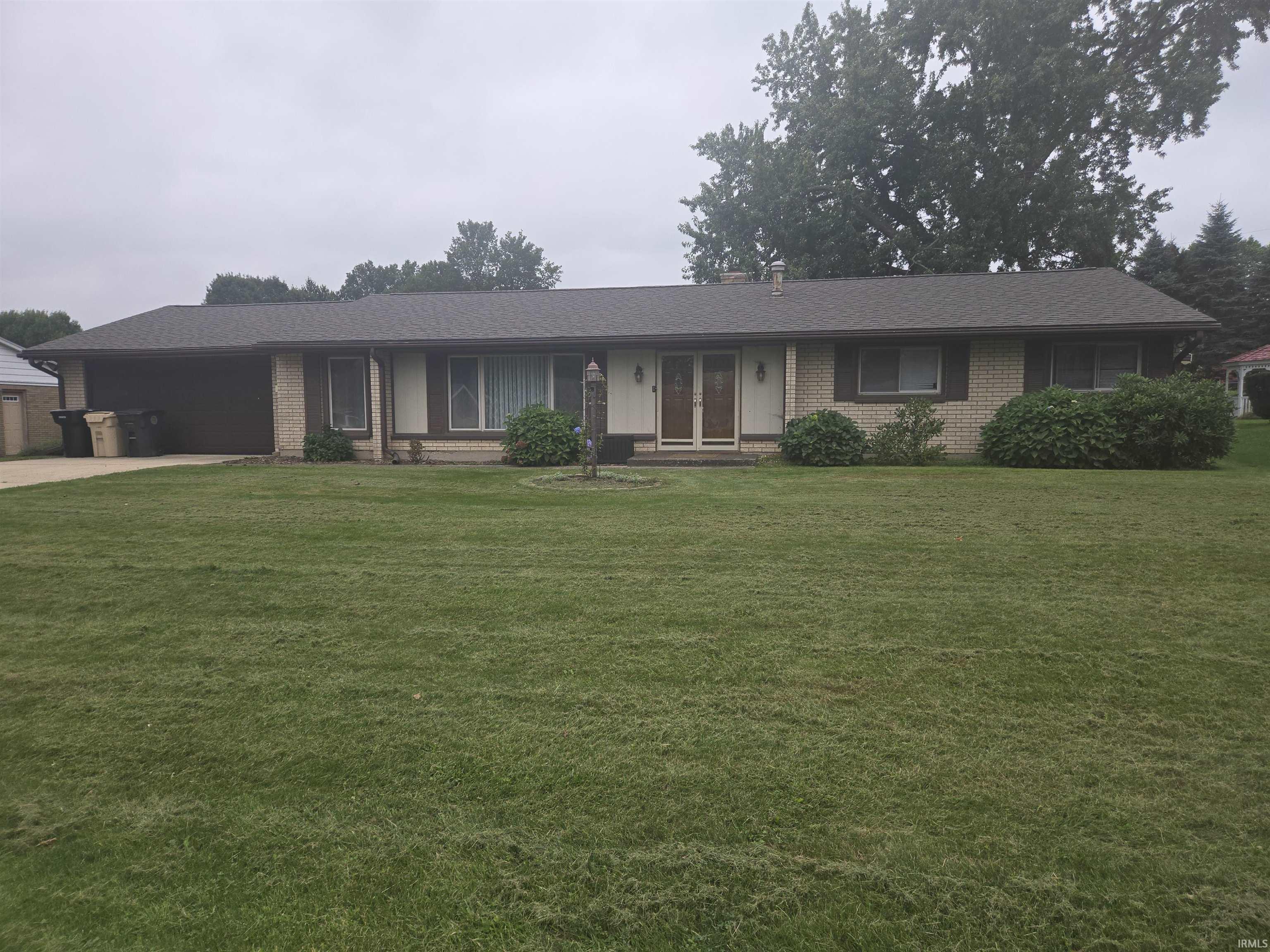 1326 Roelke Drive South Bend IN 46614