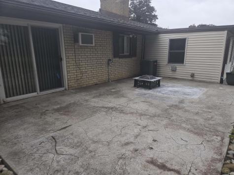 1326 Roelke Drive South Bend IN 46614