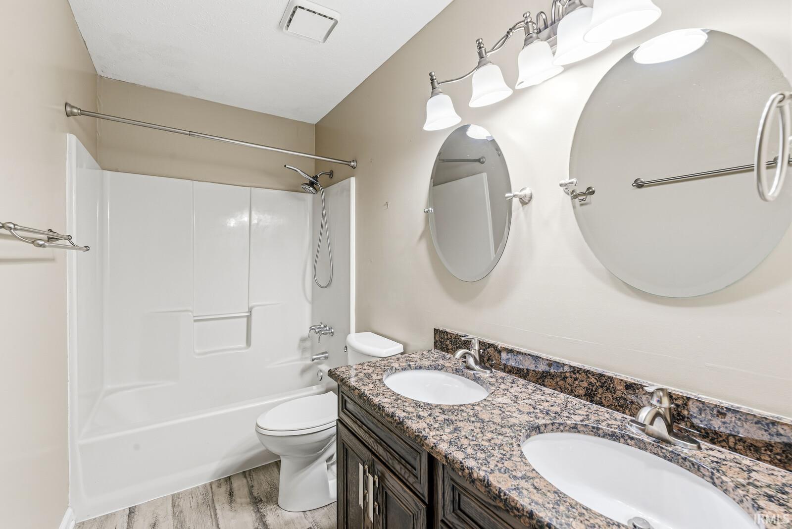 4205 Foxfire Drive South Bend IN 46628
