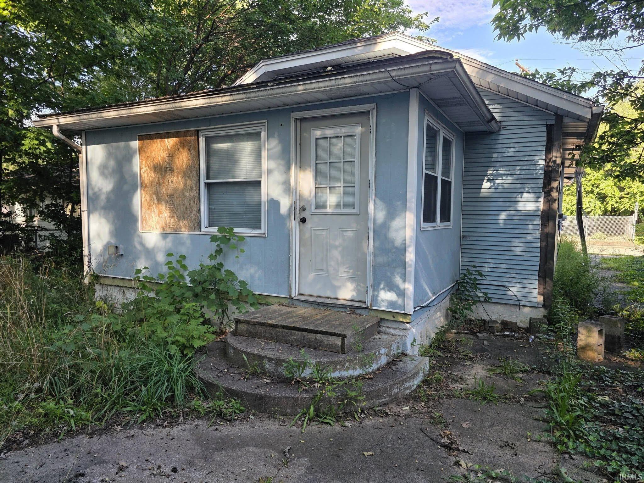1717 Robinson Street South Bend IN 46613