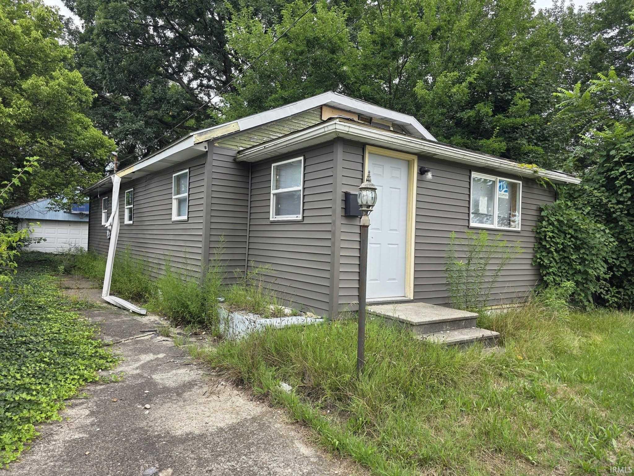 1717 Robinson Street South Bend IN 46613