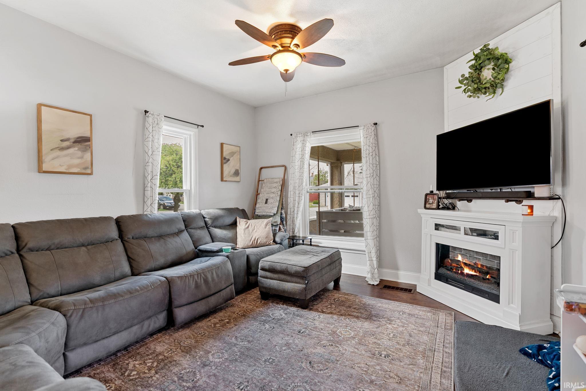 203 W Berry Street Middlebury IN 46540