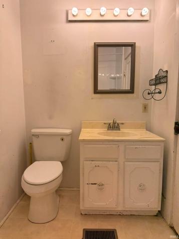 728 Church Street Vincennes IN 47591