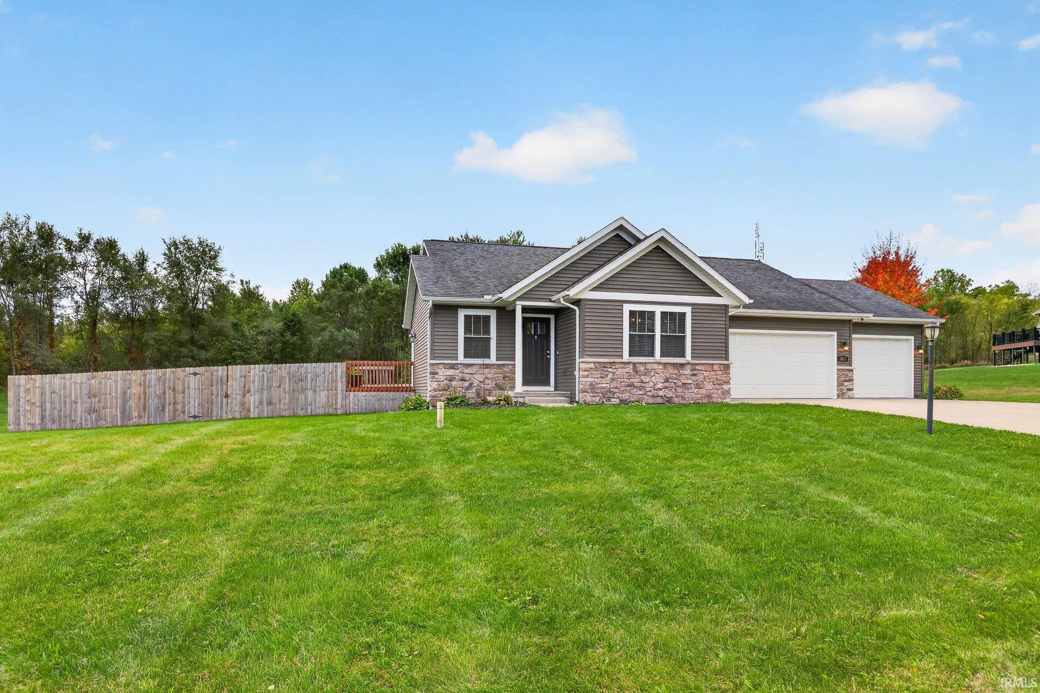 1877 E Boulder Drive Warsaw IN 46582