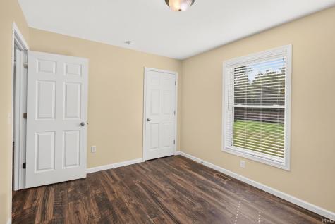 1877 E Boulder Drive Warsaw IN 46582