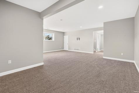 1877 E Boulder Drive Warsaw IN 46582