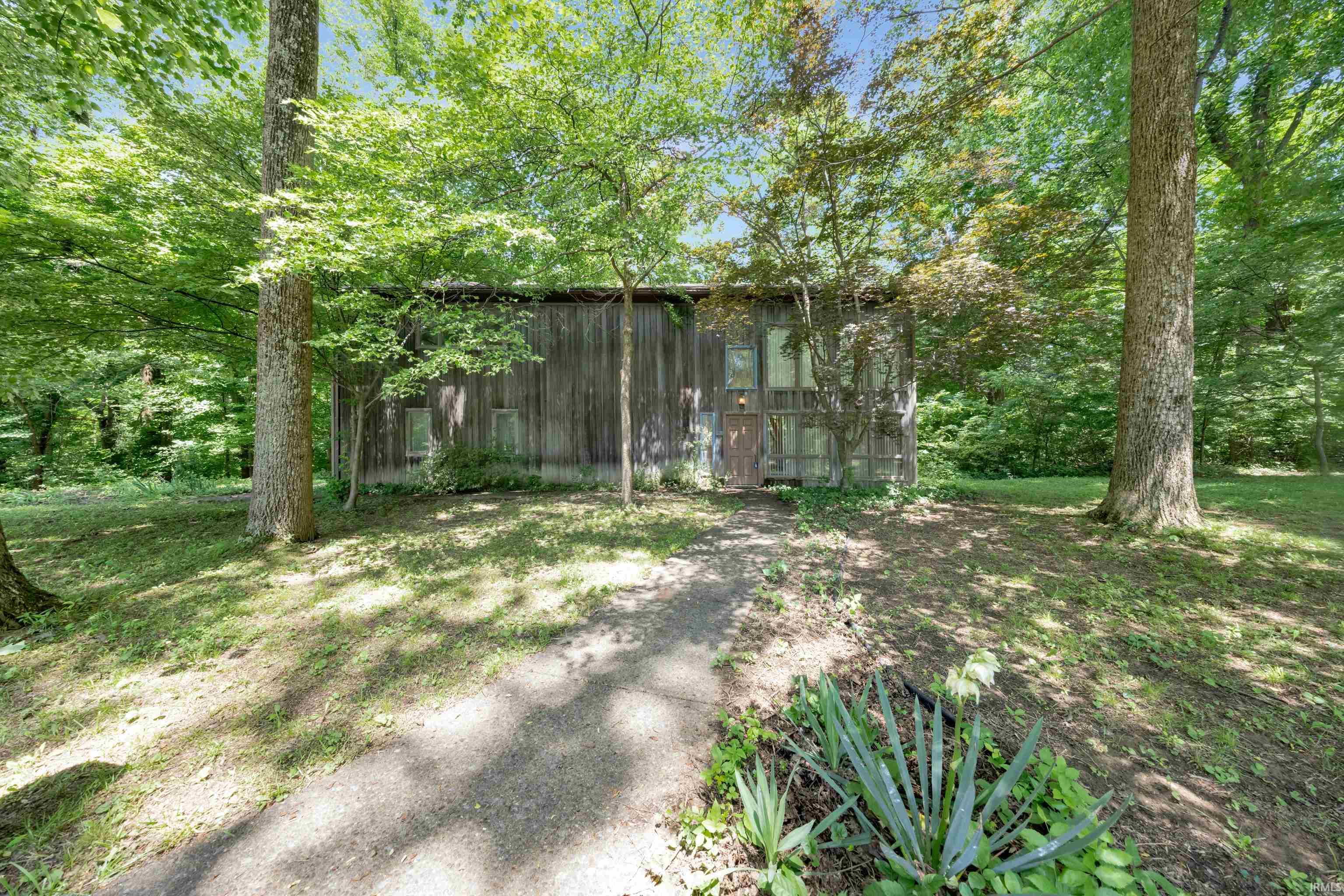 890 Sycamore Lake Drive Evansville IN 47712