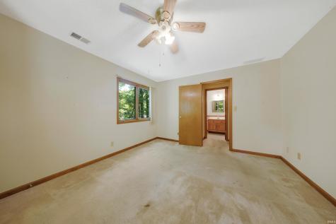 890 Sycamore Lake Drive Evansville IN 47712