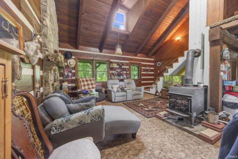 9010 E 450 N Road Dubois IN 47527