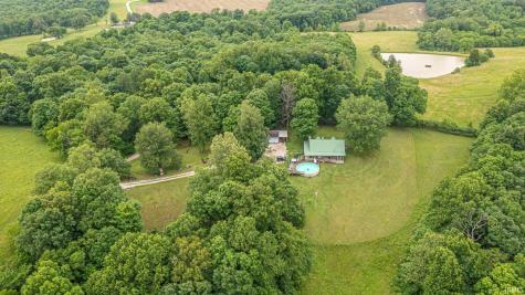 9010 E 450 N Road Dubois IN 47527