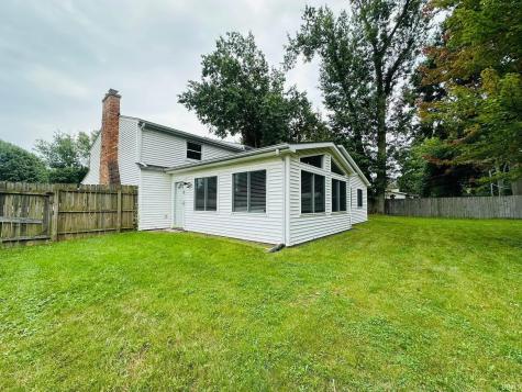 4031 Hedwig Drive Fort Wayne IN 46815