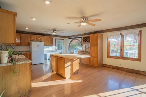 6723 N 575 W Winamac IN 46996