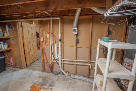 6723 N 575 W Winamac IN 46996