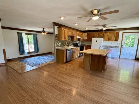 6723 N 575 W Winamac IN 46996