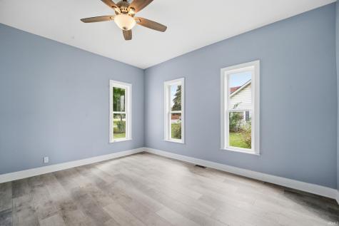 704 E Columbia Street Chalmers IN 47929