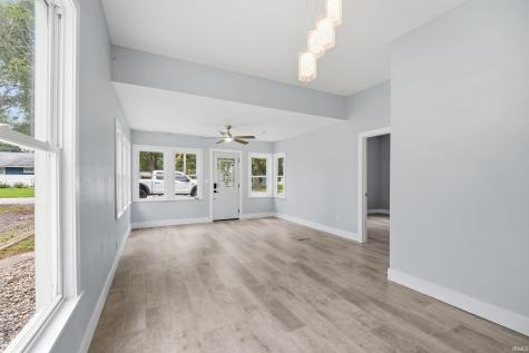 704 E Columbia Street Chalmers IN 47929