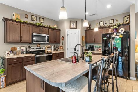 16811 Hatstick Court Fort Wayne IN 46845