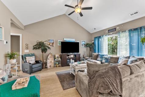 16811 Hatstick Court Fort Wayne IN 46845