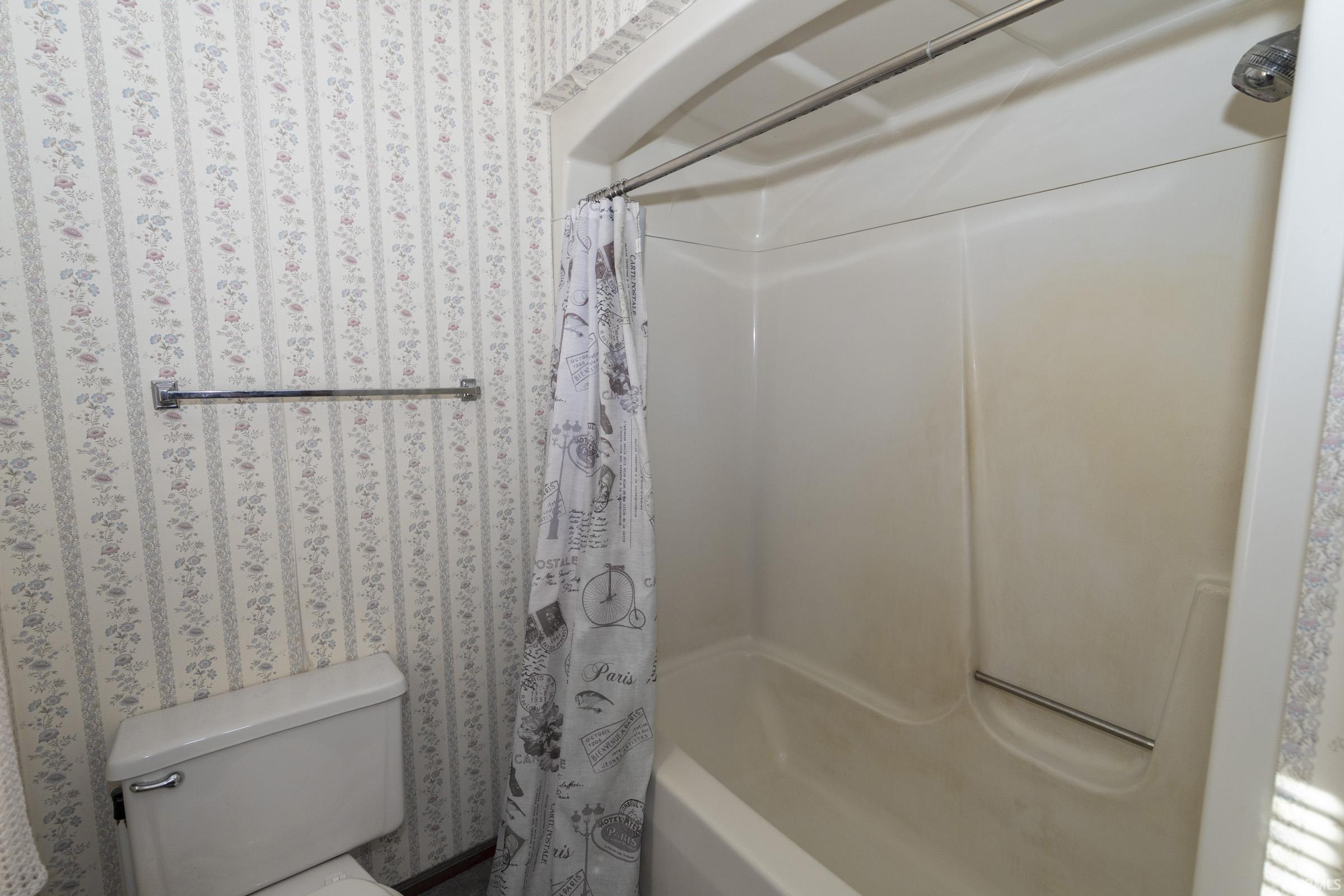 59322 Teaberry Court Elkhart IN 46517