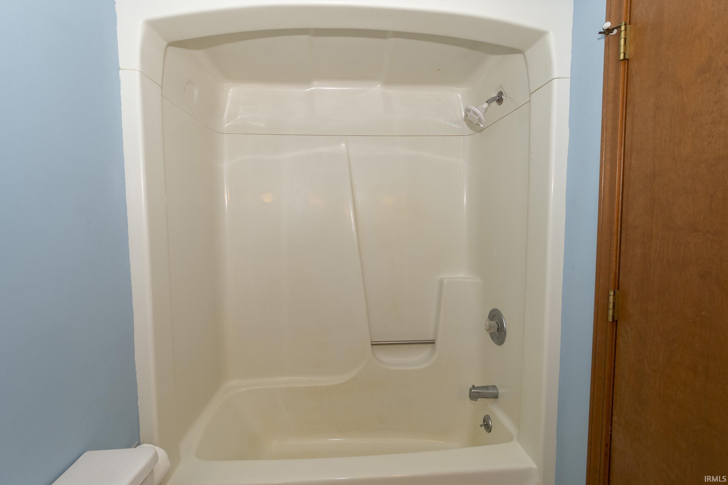 59322 Teaberry Court Elkhart IN 46517
