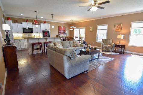 8700 Wynnfield Drive Evansville IN 47725